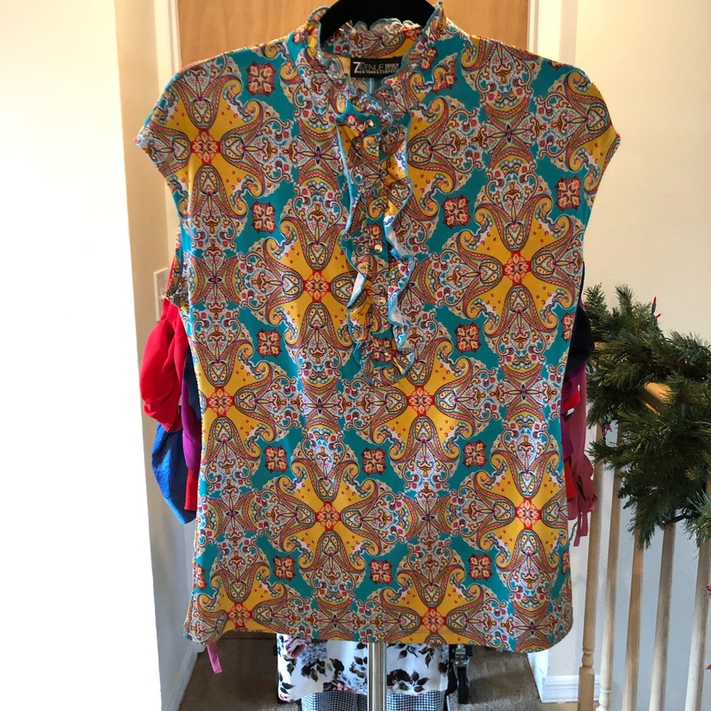 Paisley office top